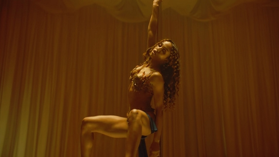 FKA Twigs : le sublime clip de "Cellophane"