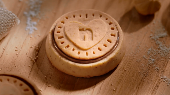 Nutella croque ses biscuits avec Clean Bandit