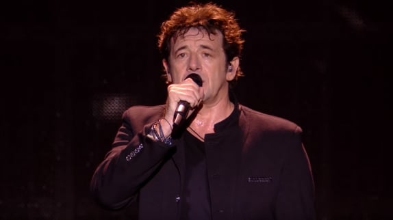 Patrick Bruel salue les "Héros" du quotidien