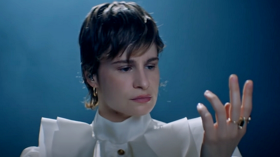 Christine and the Queens chez Jimmy Fallon