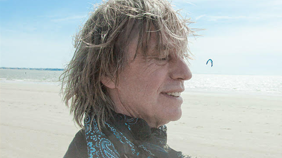Jean-Louis Aubert va "Aussi loin"