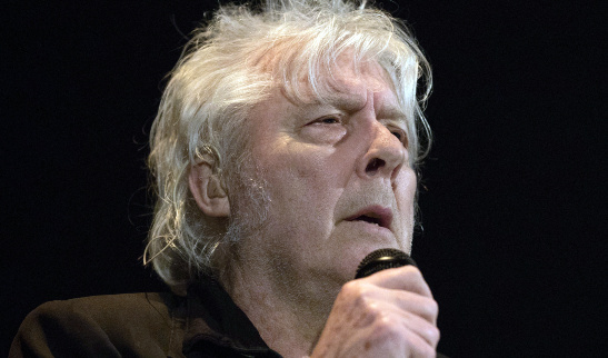 Arno atteint d'un cancer : sa tournée annulée