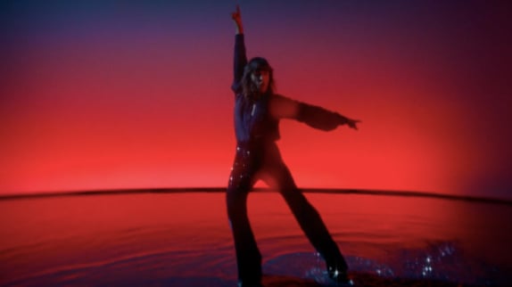 Juliette Armanet de retour : le clip disco !