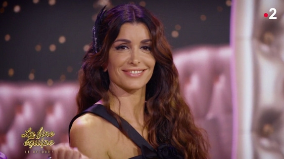 Jenifer reprend Sylvie Vartan en live