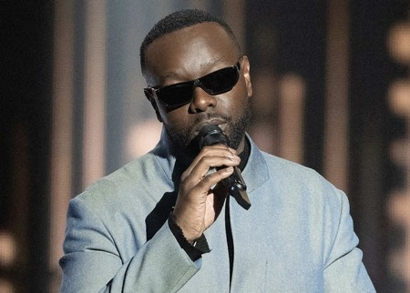 Gims commence l'année avec "Overton"