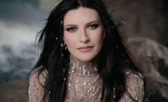 Laura Pausini : sa nouvelle chanson en français !
