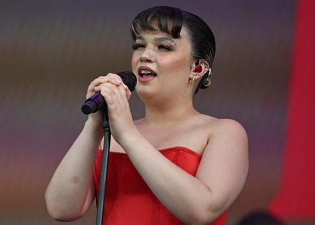 Lola Young donne de ses nouvelles