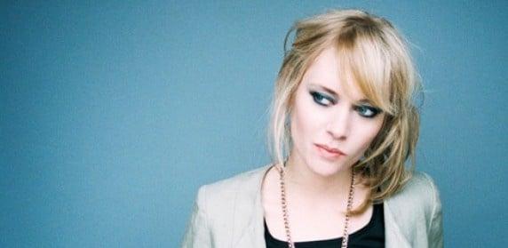 Fredrika Stahl enchantera La Cigale en avril