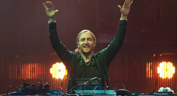 David Guetta dévoile son nouveau duo avec Sia