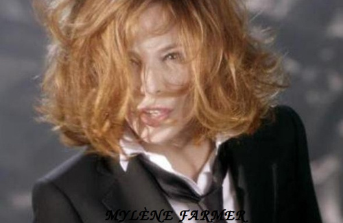 Mylène Farmer : votez pour les Créa'pochettes