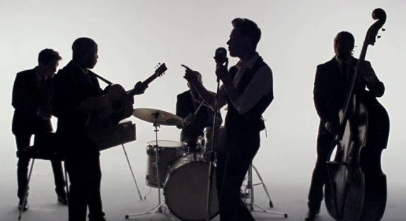 Conor Maynard : le clip "R U Crazy"