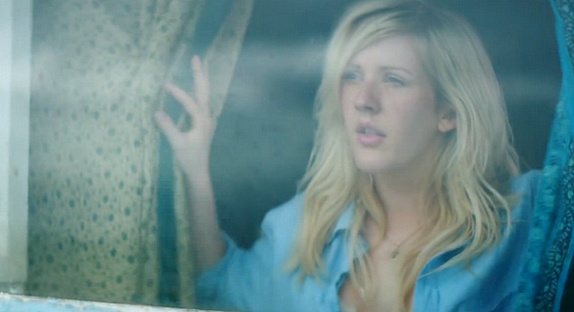 Ellie Goulding : découvrez son nouveau clip !