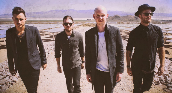 The Fray se castagne dans "Love Don't Die"