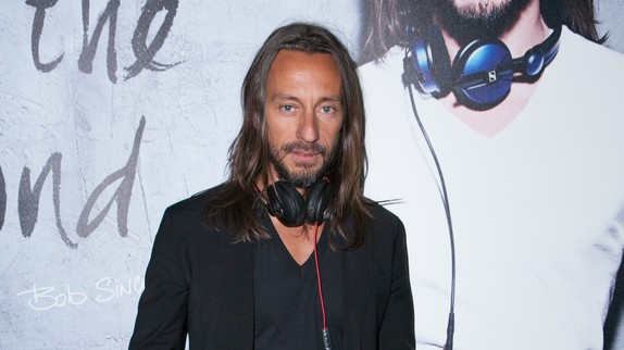 Bob Sinclar dévoile le titre inédit "Everybody"