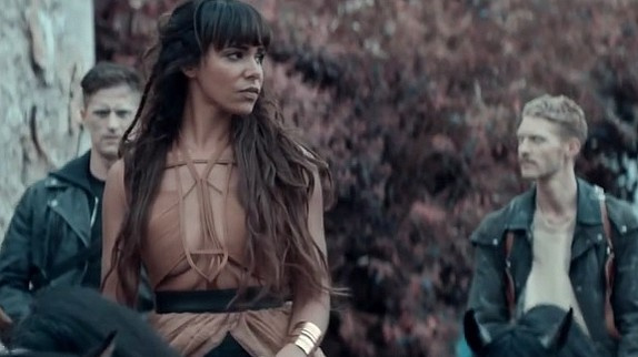 Découvrez le nouveau clip de Shy'm