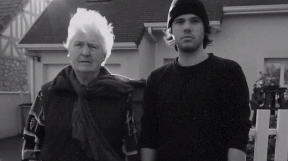 Orelsan en duo avec... sa grand-mère
