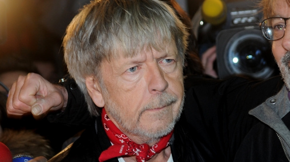 Renaud s'adresse violemment aux paparazzi