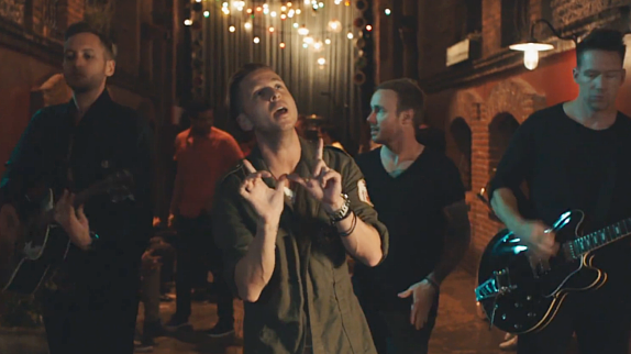 OneRepublic s'envole au Mexique pour "Kids"