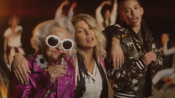 Fergie part en road trip pour "Life Goes On"