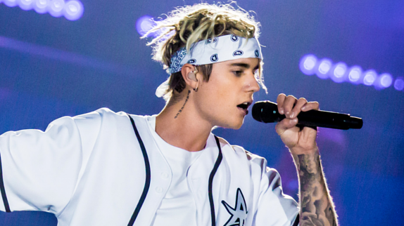 Justin Bieber lâche "Friends" : écoutez !