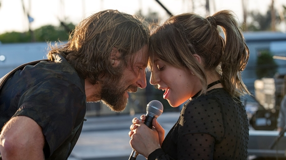 Lady Gaga dévoile "Shallow" : écoutez !