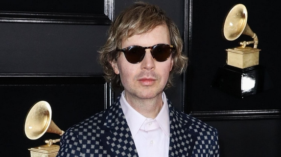 Beck part dans l'hyper-espace avec son album