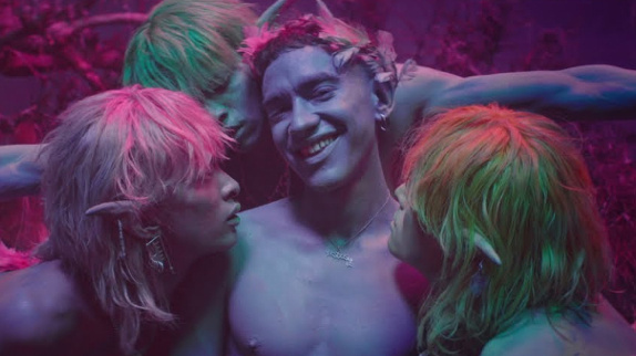 Years & Years sort "Crave" et annonce son album