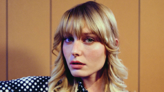 Janie : 3 titres pour découvrir son 1er album