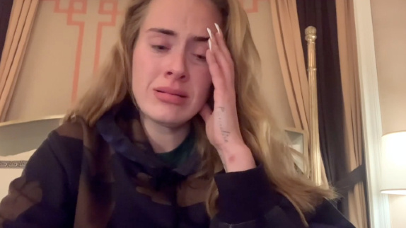Adele annule le lancement de sa résidence