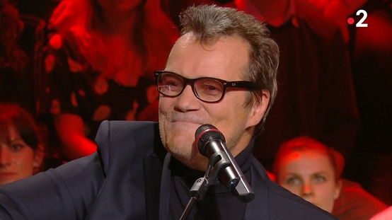 Axel Bauer évoque son cancer dans "Taratata"