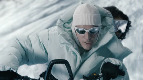 Justin Bieber à la neige dans "Honest"