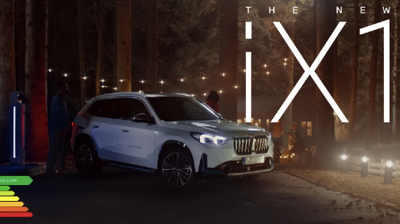 Musique de la pub BMW iX1 : qui chante ?