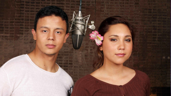 Amine est-il toujours en contact avec Leslie ?