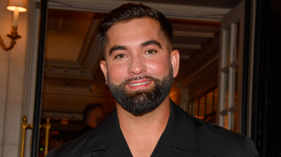Blessé, Kendji Girac est tiré d'affaire