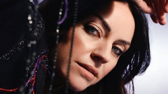 18 ans après son tube, cette chanteuse revient
