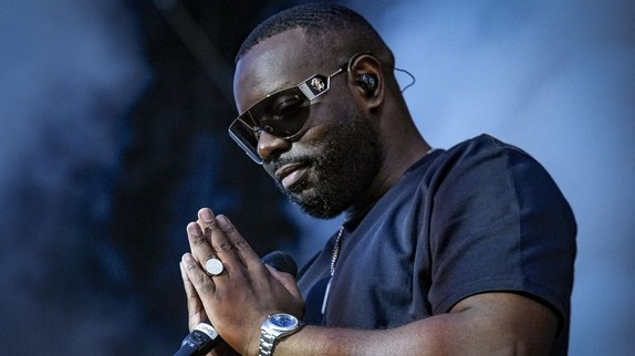 Top Singles : démarrage réussi pour Gims avec "Parisienne" ?