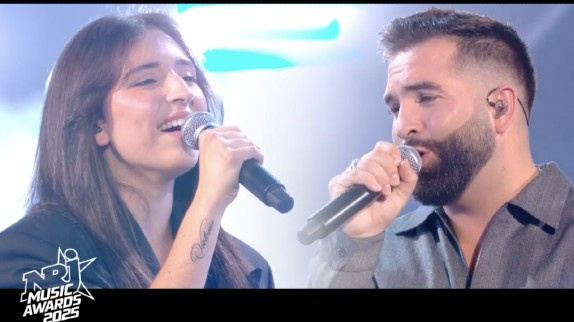 NRJ Music Awards : Kendji chante avec Ambre !