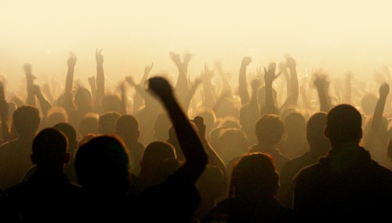 Faut-il baisser le volume sonore des concerts ?