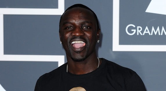 Ecoutez le nouveau titre d'Akon et Chris Brown