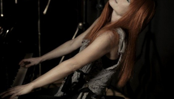 Tori Amos est de retour avec "Night Of Hunters"
