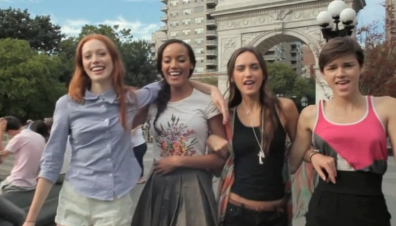 Jay-Z propose un lipdub sexy tourné à New-York