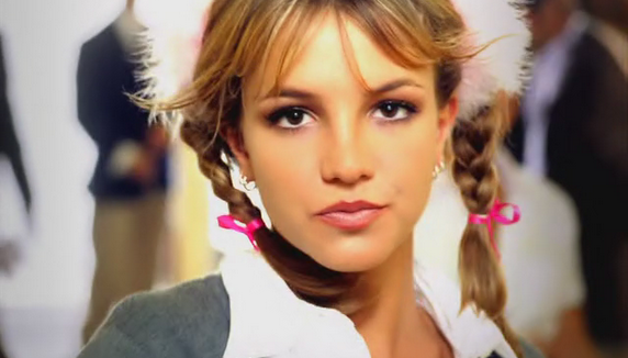 Britney Spears débarque : "Baby One More Time"