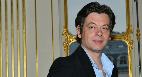 Benjamin Biolay répond aux attaques du FN