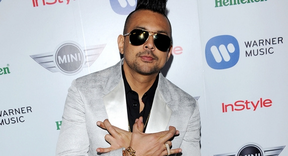 Sean Paul surprend avec "Entertainment"