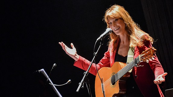 Carla Bruni : "Une tournée, c'est épuisant"