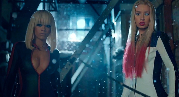 Iggy Azalea et Rita Ora dans "Black Widow"