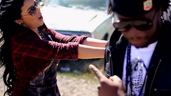 Youssoupha prend la défense d'Indila