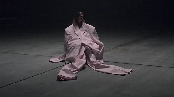Christine & the Queens : le clip "Paradis perdus"