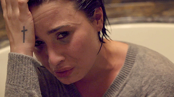 Demi Lovato à fleur de peau sur "Stone Cold"