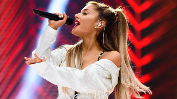 Ariana Grande annonce deux concerts en France !